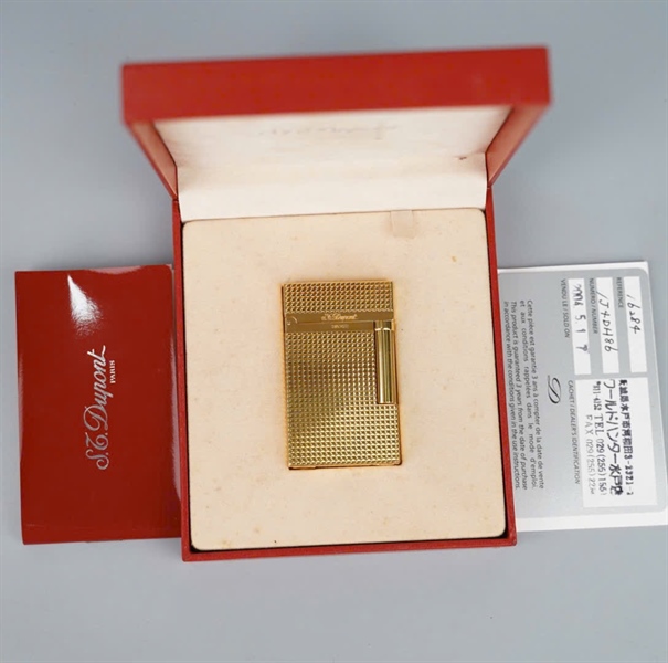 Bật lửa S.T Dupont vàng (1J4DHB6) KG+