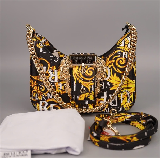 Túi Versace thuyền màu đen họa tiết vàng sz21 +