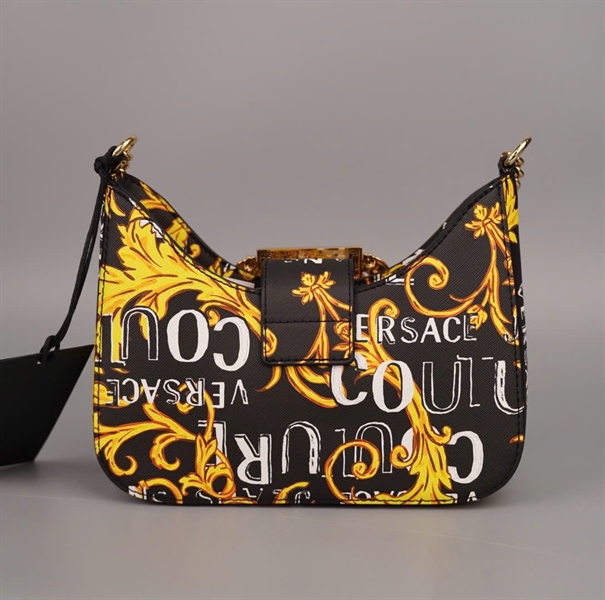 Túi Versace thuyền màu đen họa tiết vàng sz21 +