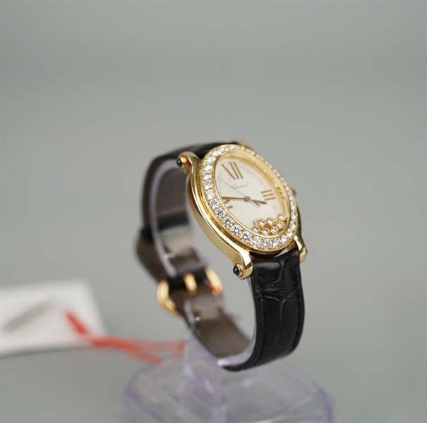 Đồng hồ Chopard dây đen mặt viền đá có giấy kiểm định (11315576) (HC)+