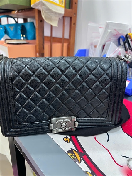 Túi Chanel Boy đen (24150552) sz24 +