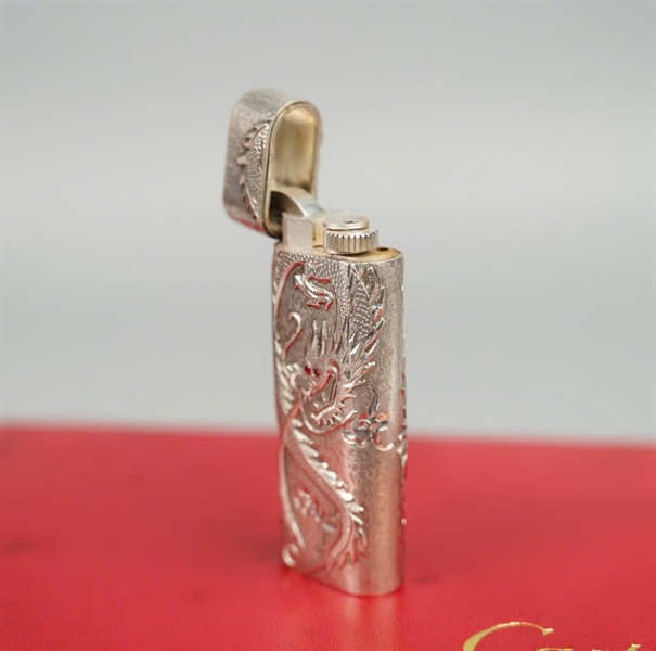 Bật lửa Cartier bạc rồng phượng KG+