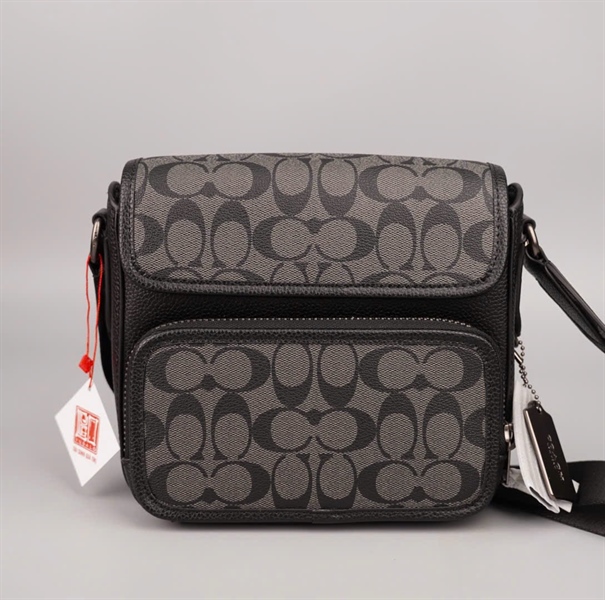 Túi Coach đeo chéo đen sz20 +