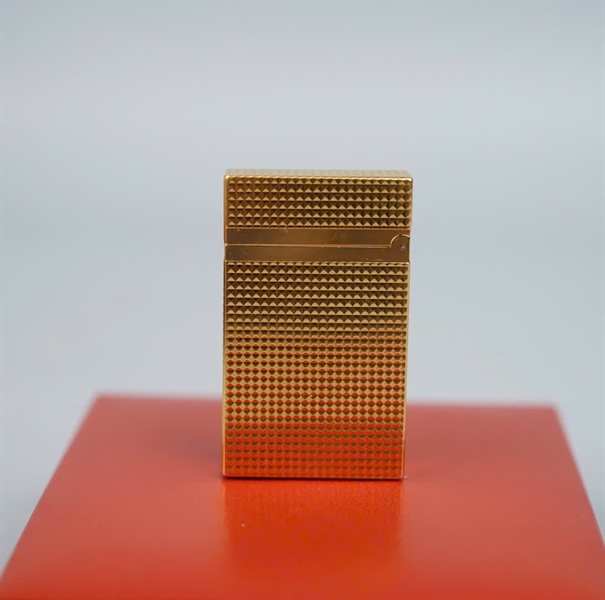 Bật lửa S.T Dupont vàng (1J4DHB6) KG+