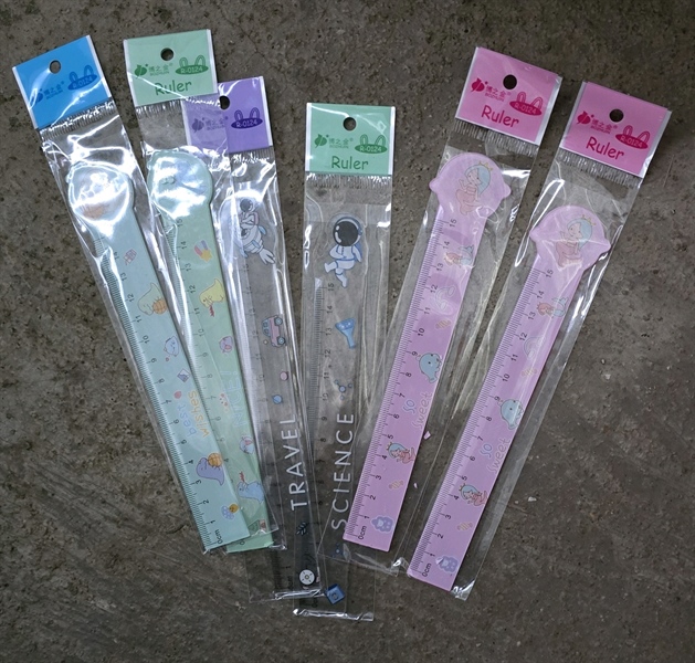 Thước kẻ 15CM Mix mẫu