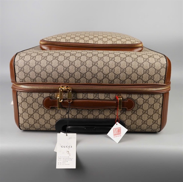 Vali GG Supreme xám sz lớn kèm ổ + 2 chìa + tag (BMC)+