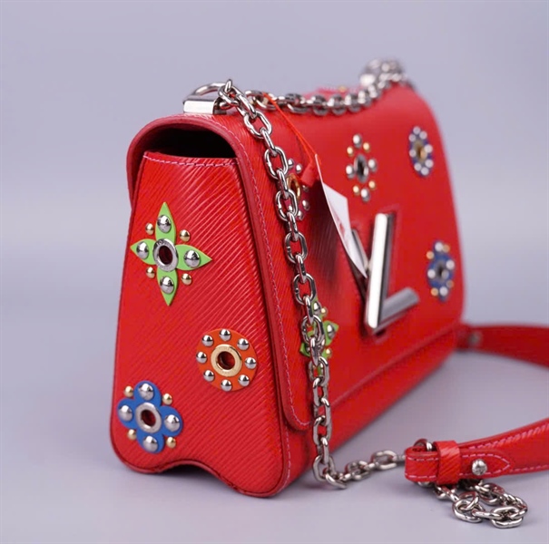 Túi LV Twist Mechanical Flower màu đỏ sz23 (BMC) +