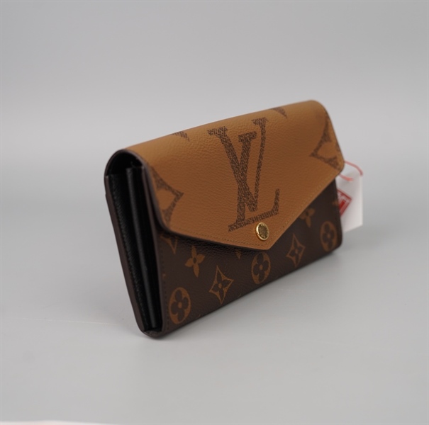 Ví LV hoa nâu +
