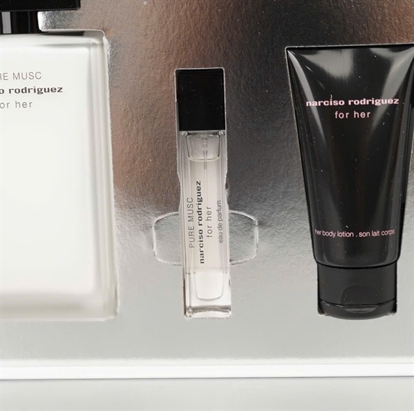Sét mỹ phẩm Narciso Rodriguez (EDP 100ml + EDP 10ml + Body Lotion 50ml) (nam) (No seal) (PN) KG+