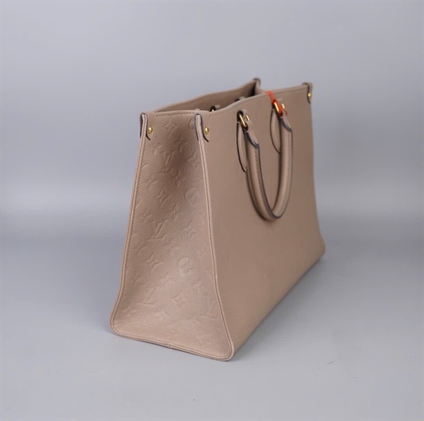 Túi LV onthego da bê màu nude sz34 +