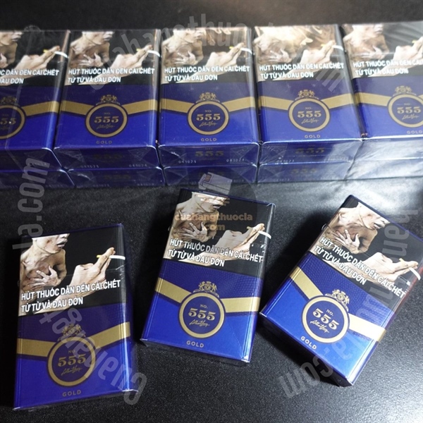 Thuốc lá 555 Việt