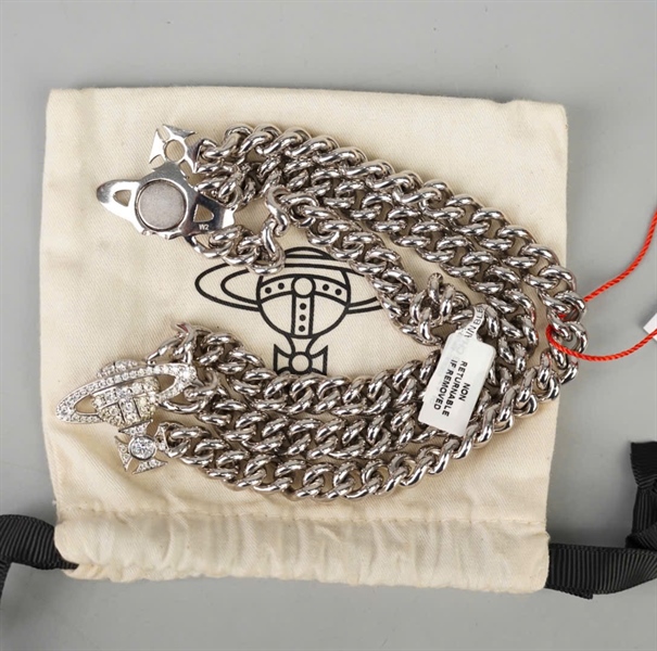 Vòng tay Vivienne Westwood bạc KG+