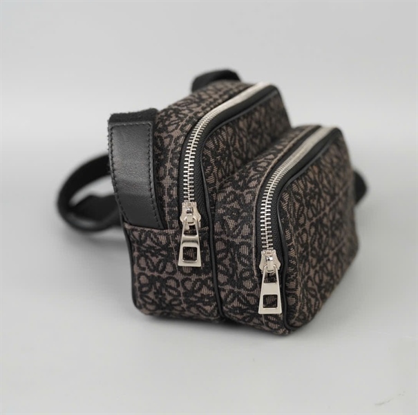 Túi Loewe đeo chéo đen (062142) sz16 KG+