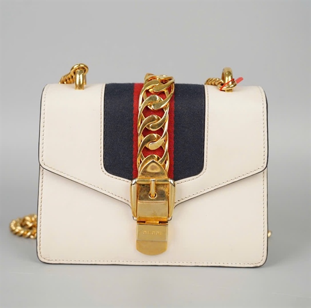 Túi GG Sylvie trắng (C026395598) sz19 (BQ) KG+