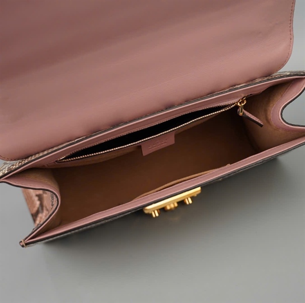 Túi GG Padlock da trăn nắp vàng kèm 2 chìa (409486213317) sz29 +