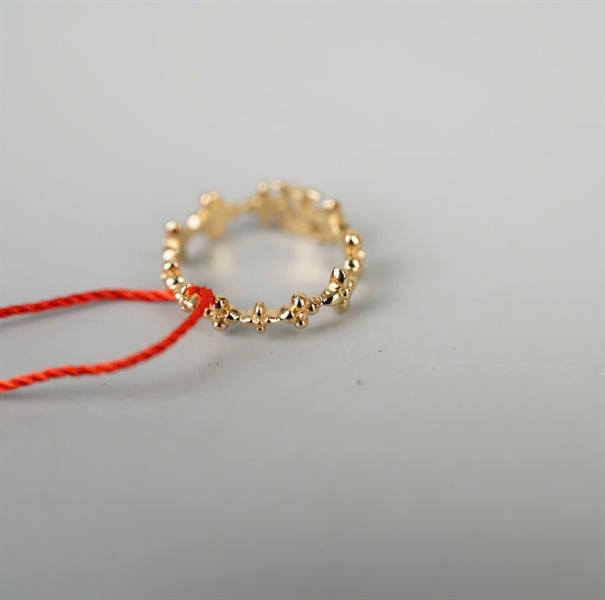 Nhẫn LV hoa vàng KG+