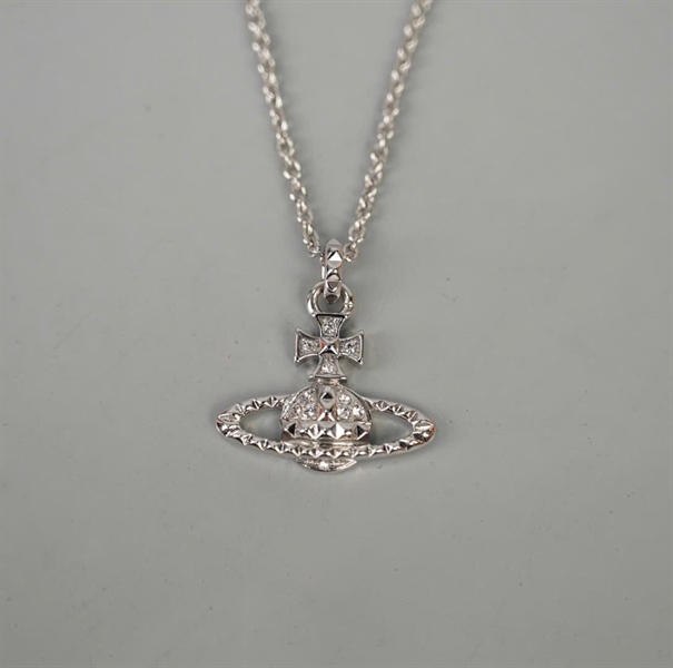 Dây chuyền Vivienne Westwood bạc KG+