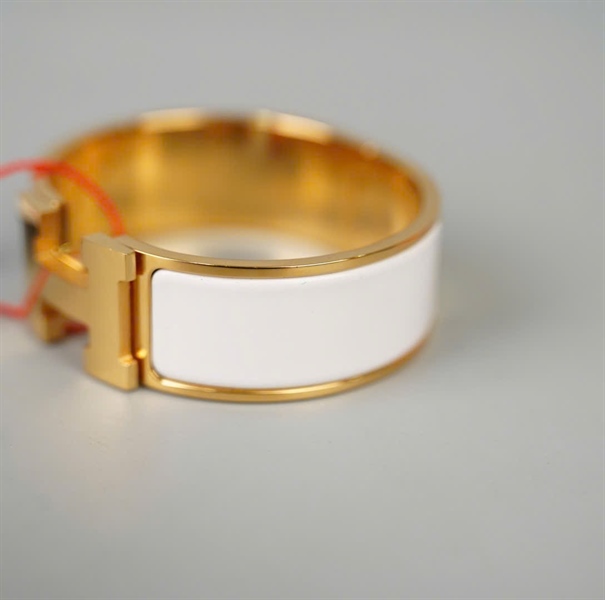 Vòng tay Hermes trắng KG+