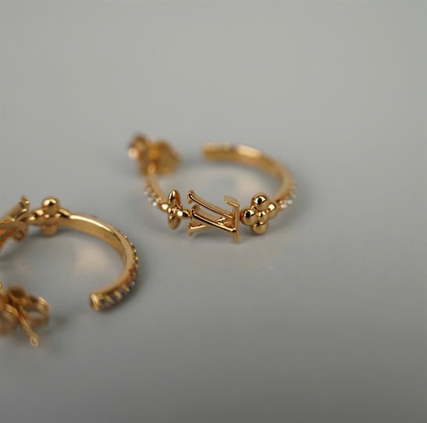 Bông tai LV vàng (BMC)+