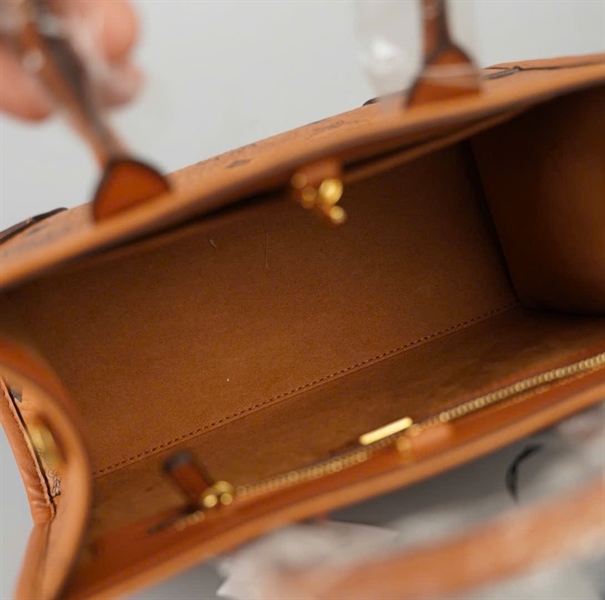 Túi MCM Handle nâu sz24 KG+