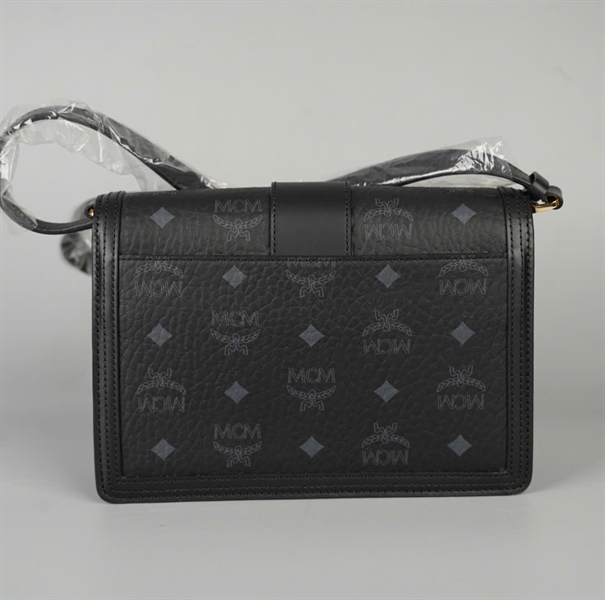 Túi MCM đen sz22 KG+