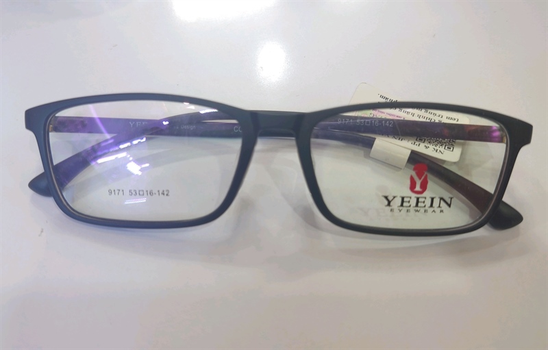 Kính Nhựa YEEIN 9171