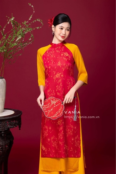 Áo dài tơ tằm 4 tà ngọc xuyên