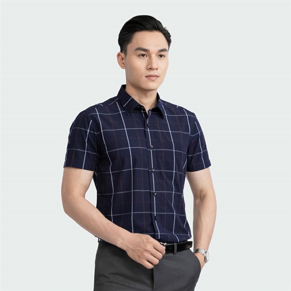 Áo sơ mi ngắn tay Aristino ASS033S3 dáng suông vừa, tà lượn, vải modal