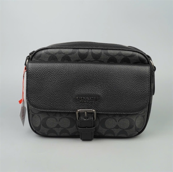 Túi Coach đeo chéo chữ đen sz24 +