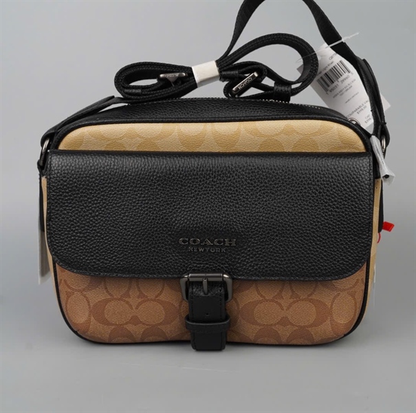 Túi Coach đeo chéo chữ nâu sz24 +