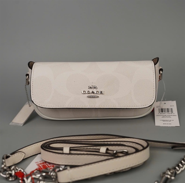 Túi Coach chữ trắng sz20 +