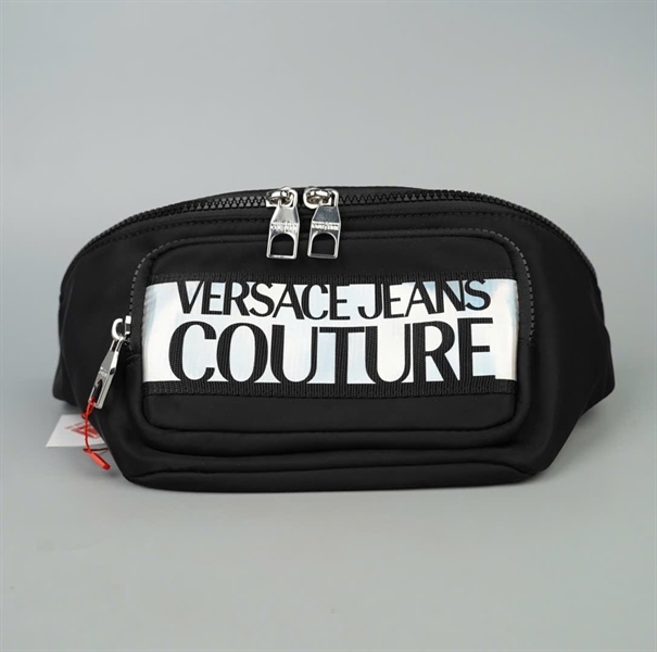 Túi Versace Belt đen in chữ sz26 +