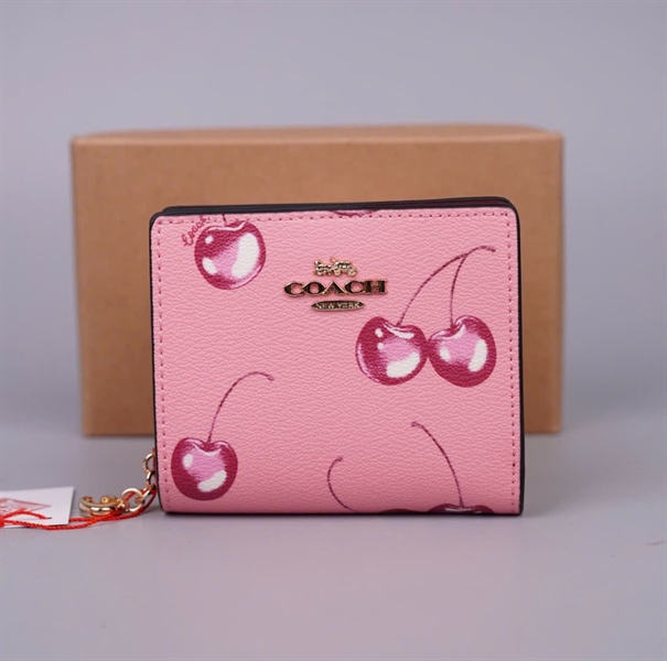 Ví Coach hồng họa tiết cherry +