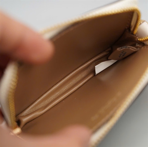 Ví Coach chữ nâu kèm xích +