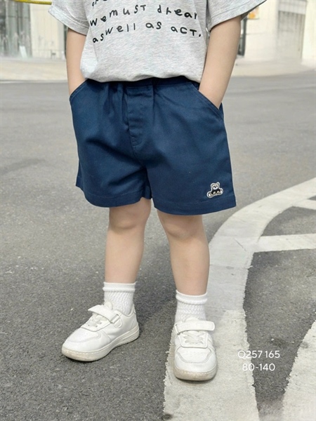 Q257 Quần short lai thêu gấu