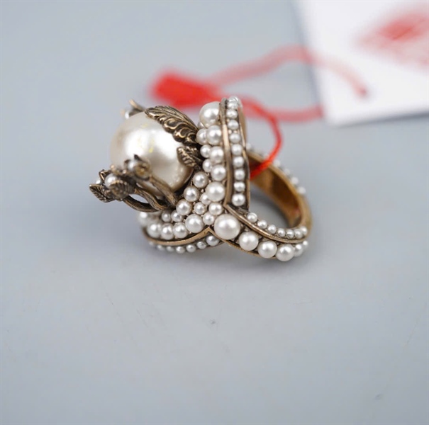 Nhẫn GG ngọc trai KG+