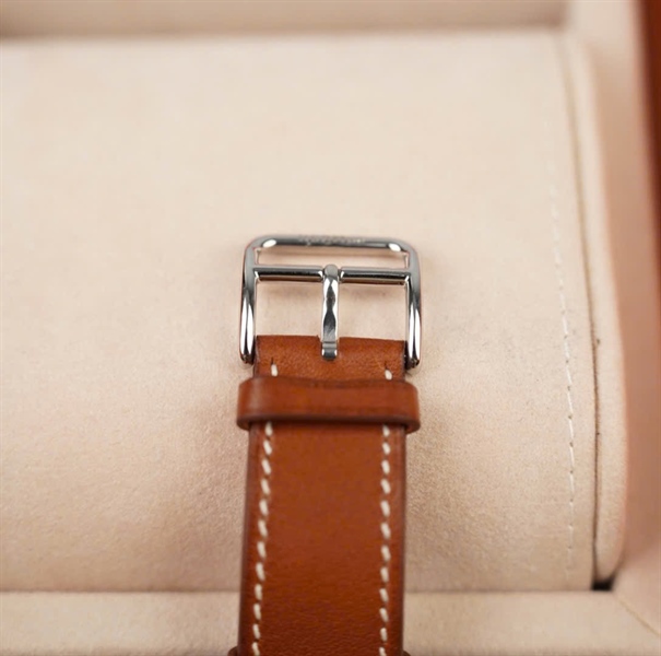 Đồng hồ Hermes mặt vuông dây nâu ( dây cuốn 2 vòng ) (3851988) KG+