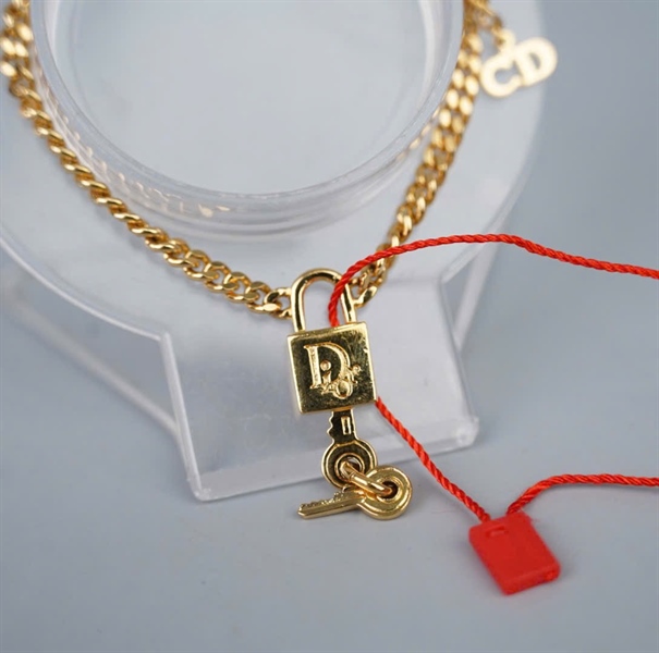 Vòng tay Dior vàng KG+