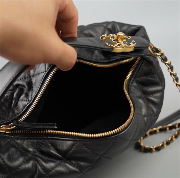 Túi Chanel Hobo đen (29625369) sz23 +