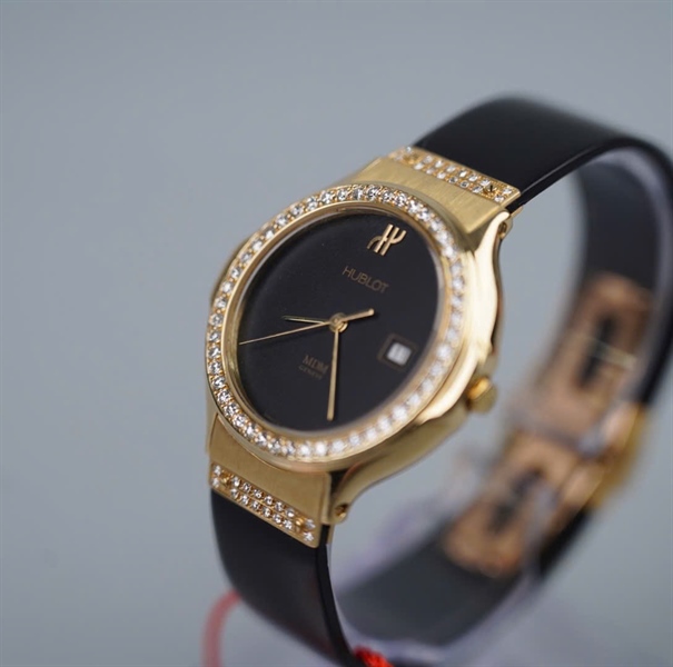 Đồng hồ Hublot vàng khối kc zin mặt tròn dây đen KG+