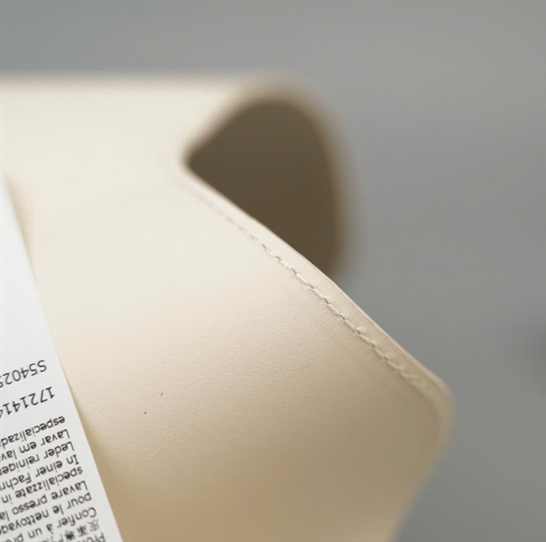 Thắt lưng Loewe màu trắng bản 27cm dài 70cm +