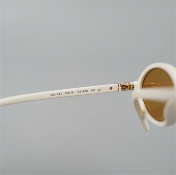 Kính Miu Miu SMU04Z 142-40D (50-18-140) KG+