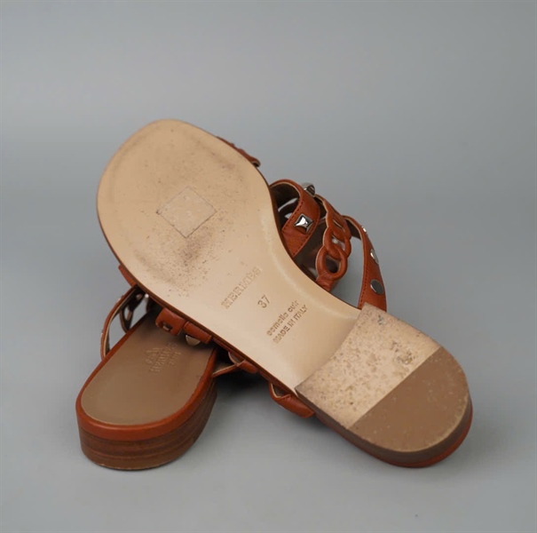 Dép Hermes nâu quai đính cườm sz37 KG+