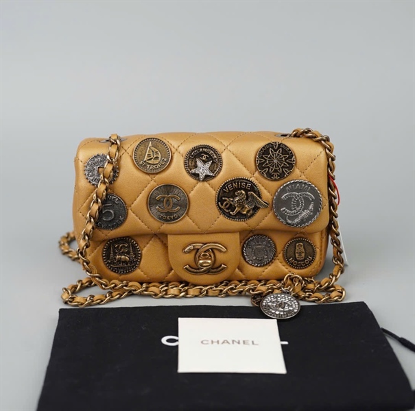 Túi Chanel Charm đồng xu vàng (20845312) sz16 KG+