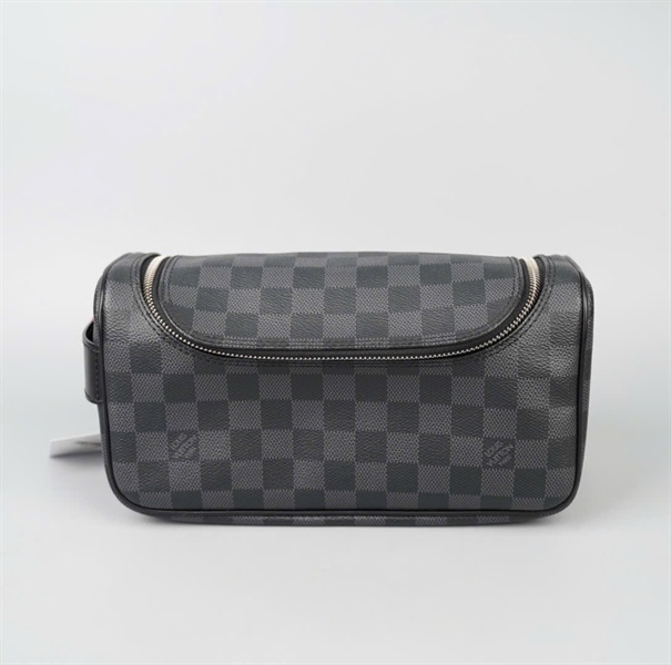Túi LV Toiletry Pouch ô vuông đen sz25 KG+