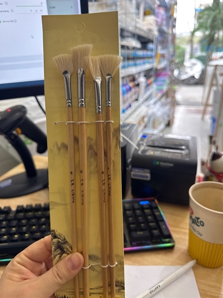 Cọ lẻ lixing 4 6