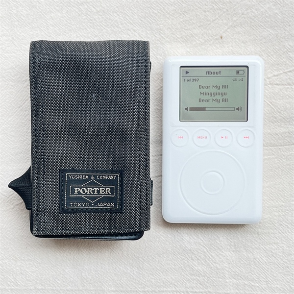IPod Classic 3 CF 64gb kèm case