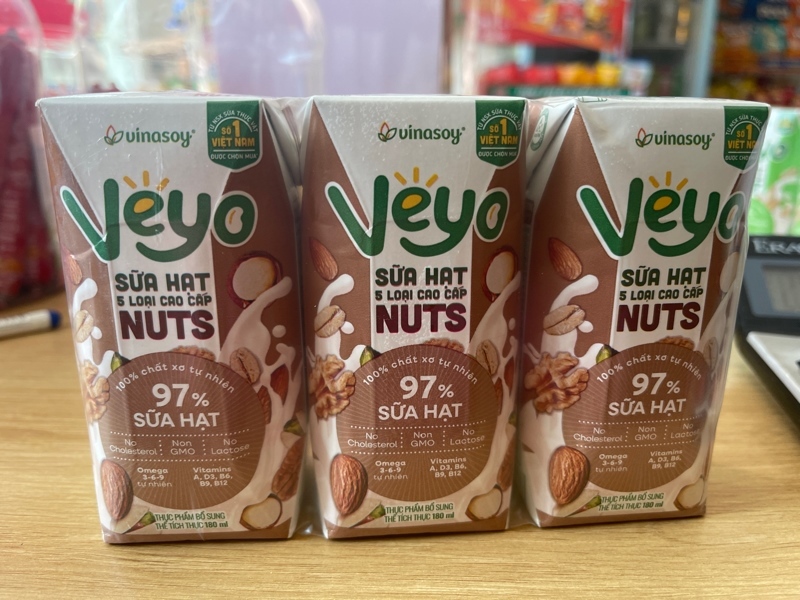 Lốc 3 hộp sữa 5 loại hạt Veyo