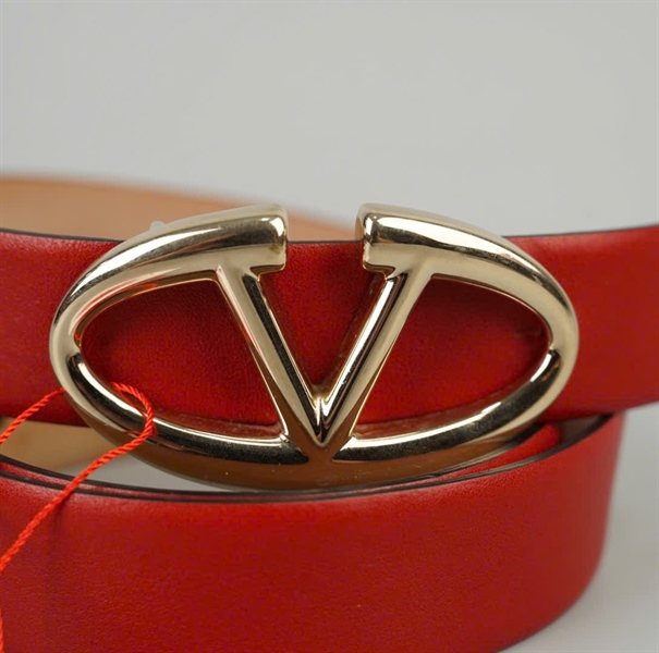 Thắt lưng Valentino đỏ bản 3cm dài 105cm +