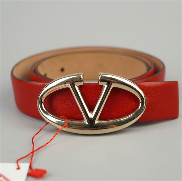 Thắt lưng Valentino đỏ bản 3cm dài 105cm +